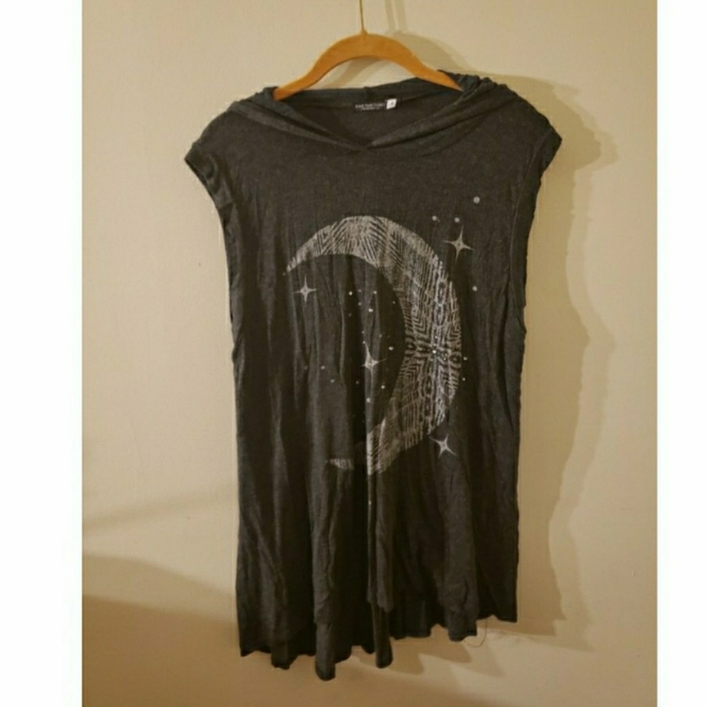 dark gray moon top with hood